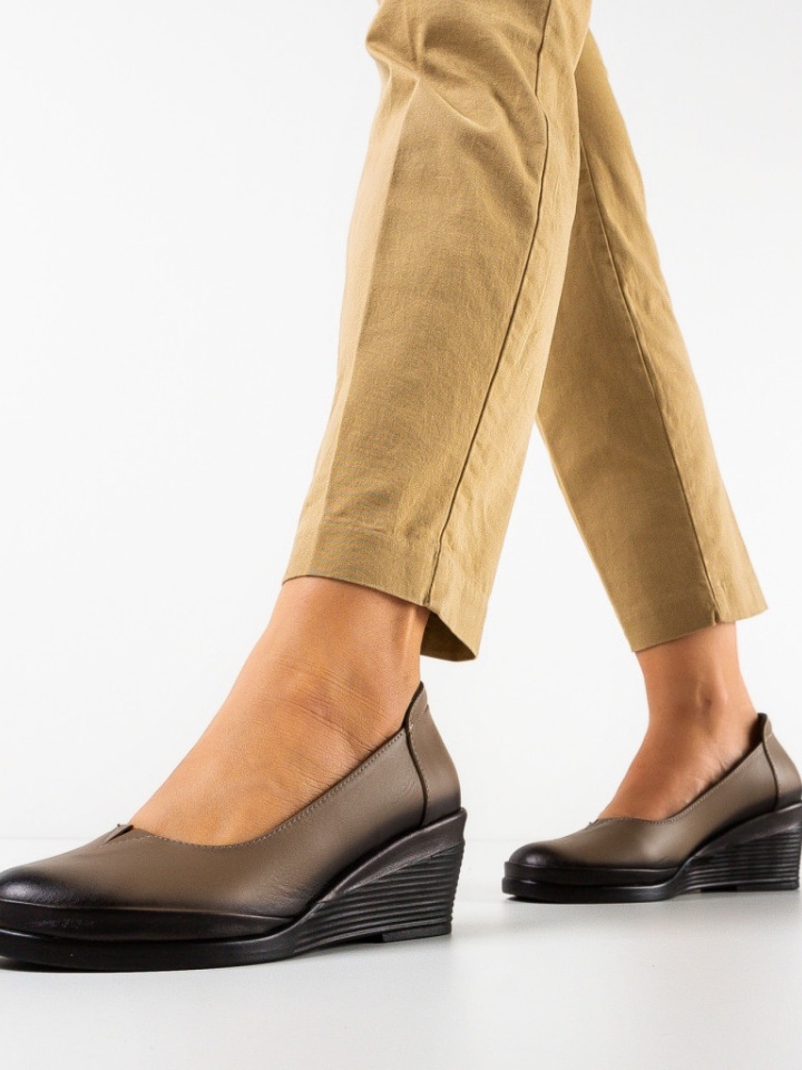 Platforme dama Adya Maro