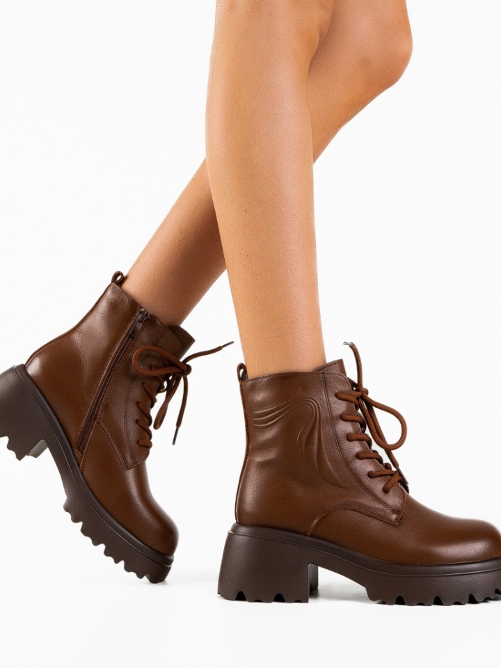 Ghete dama Dara Negre