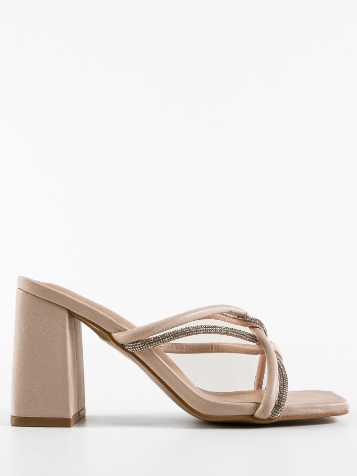 Saboti dama Fulvias Albi