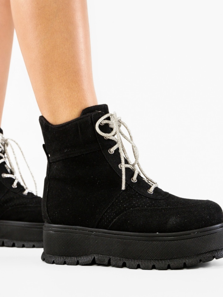 Ghete dama Sedai Negre 3