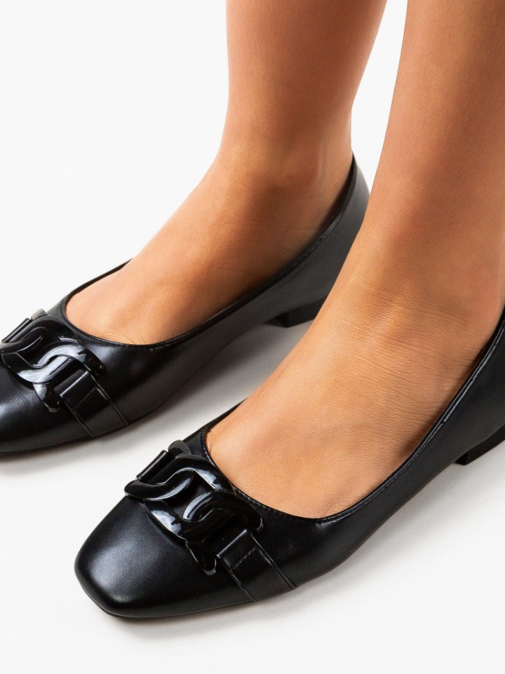 Balerini dama Proko Roz