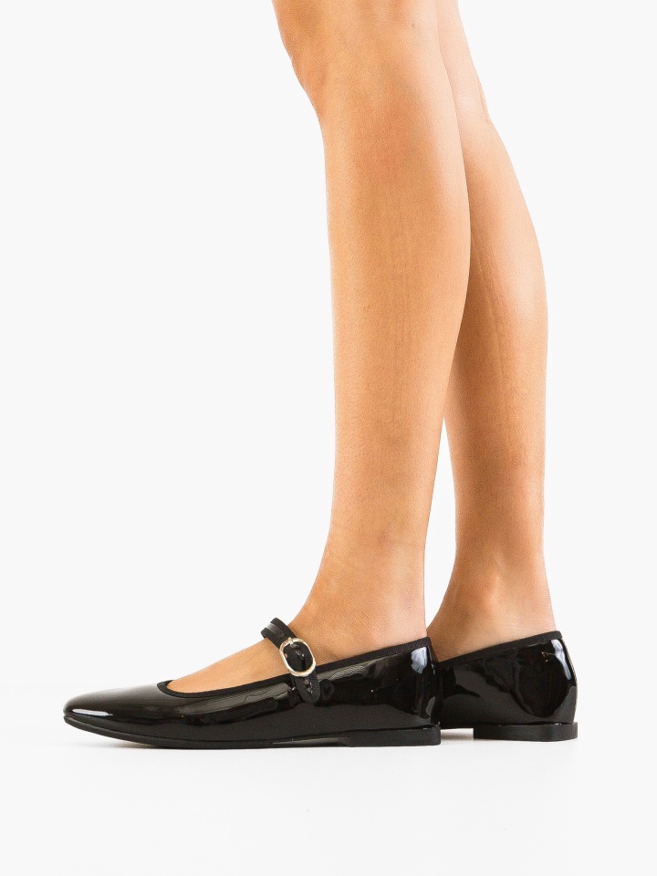 Balerini dama Velma Bej