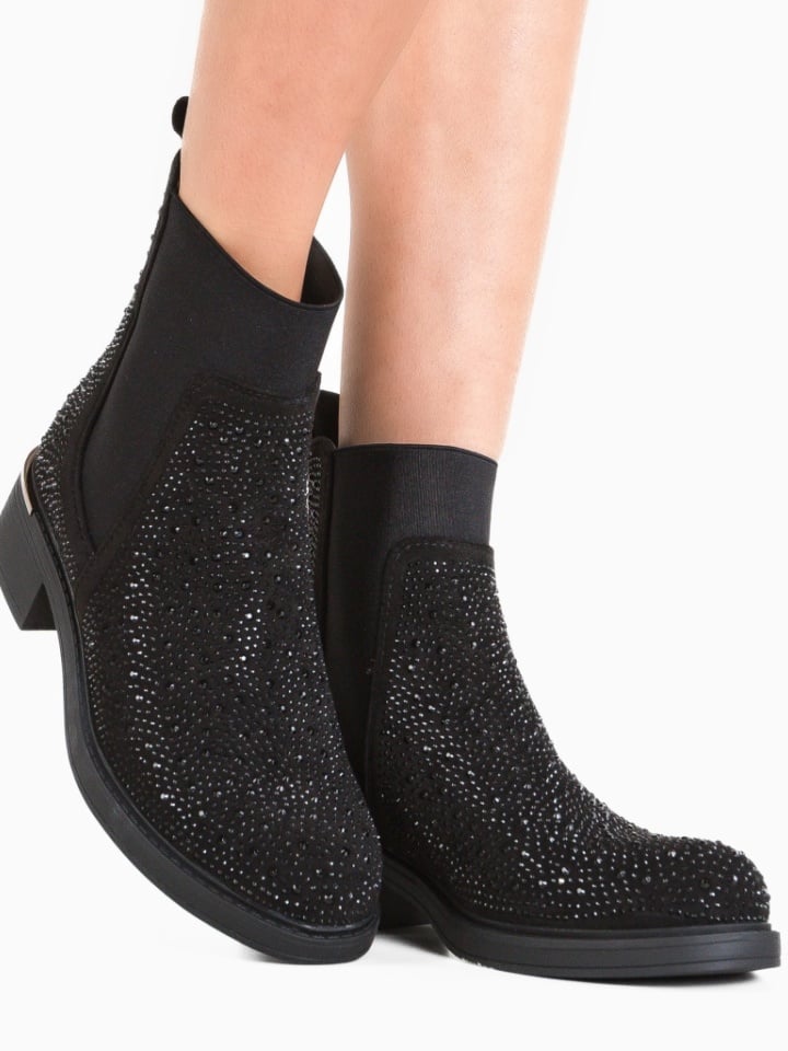 Ghete dama Ayand Khaki