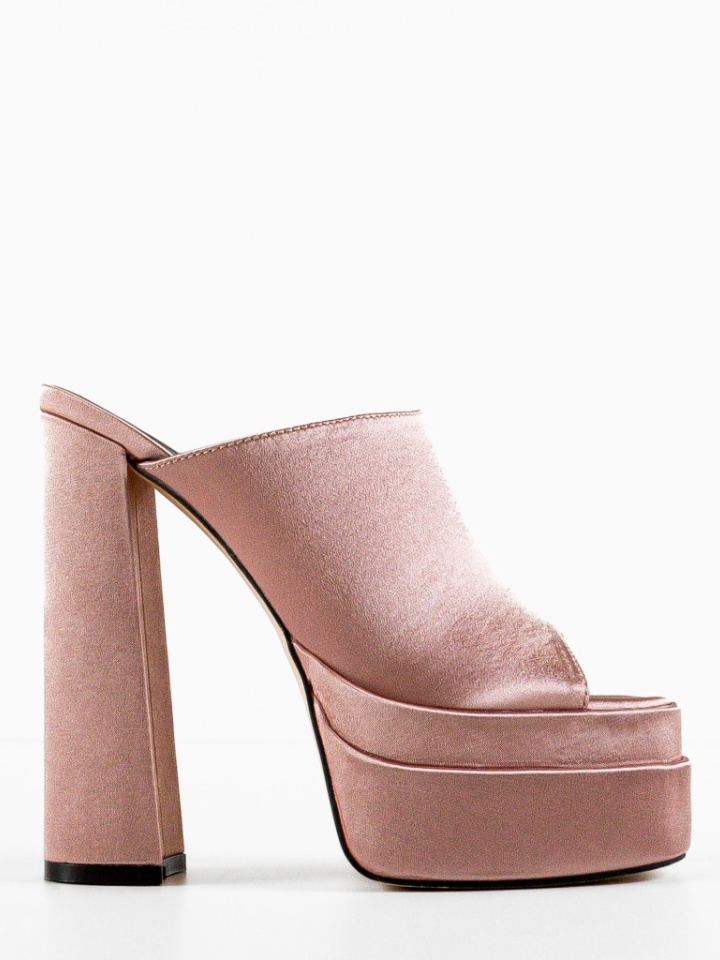 Saboti dama Hirst Roz