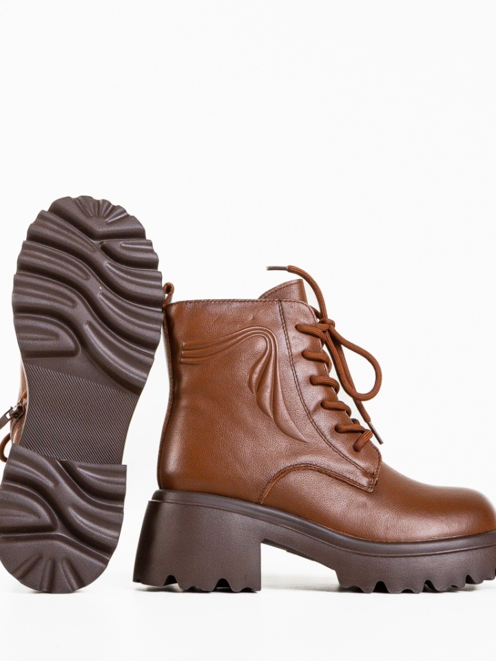 Ghete dama Dara Negre