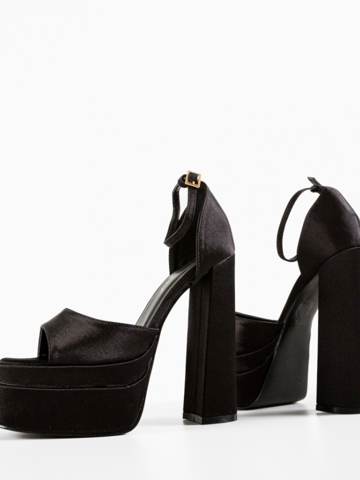 Sandale cu toc Maisy Negre