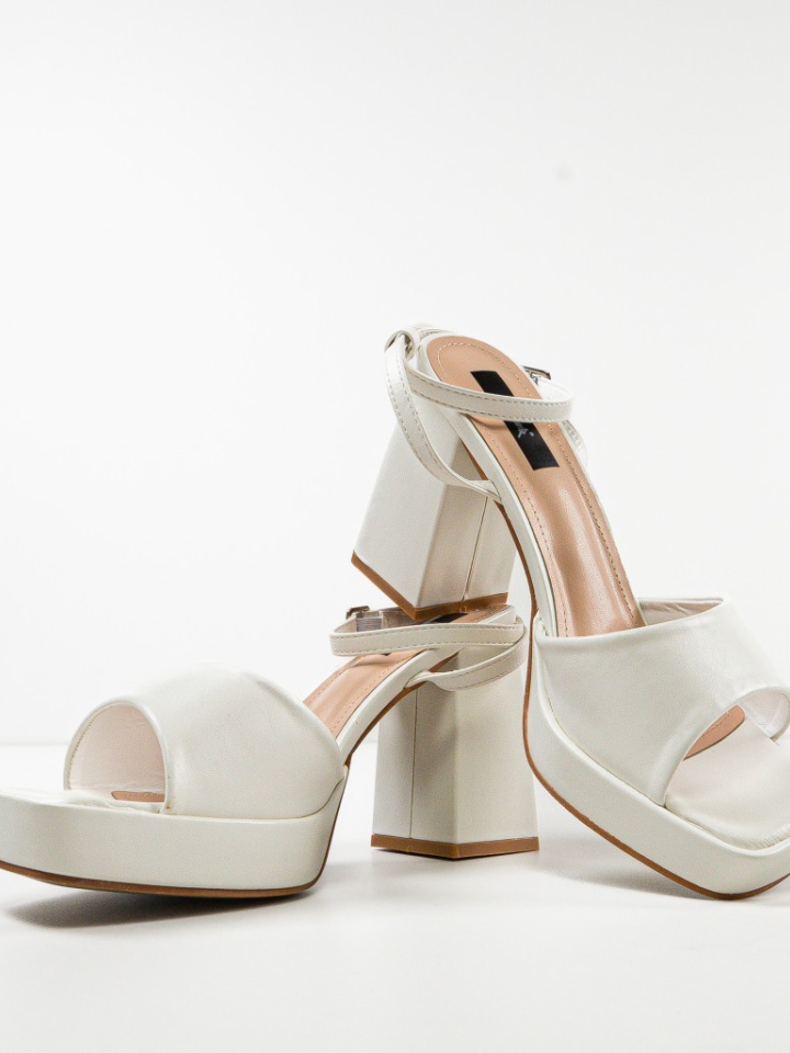 Sandale cu toc Flaviana Negre