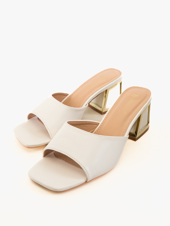 Saboti dama Ghynes Bej