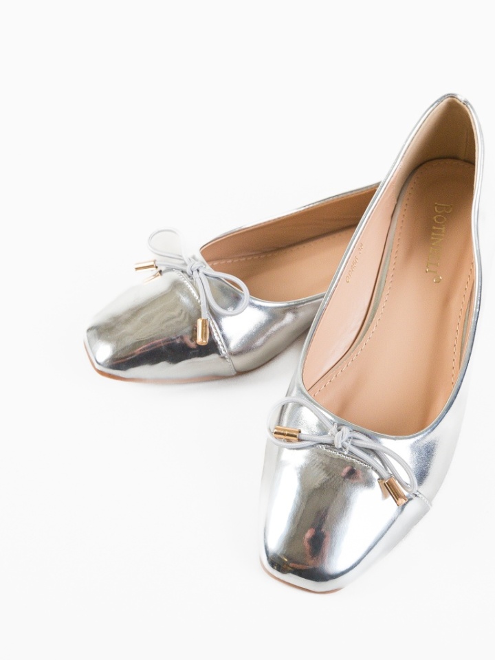 Balerini dama Kenga Aurii