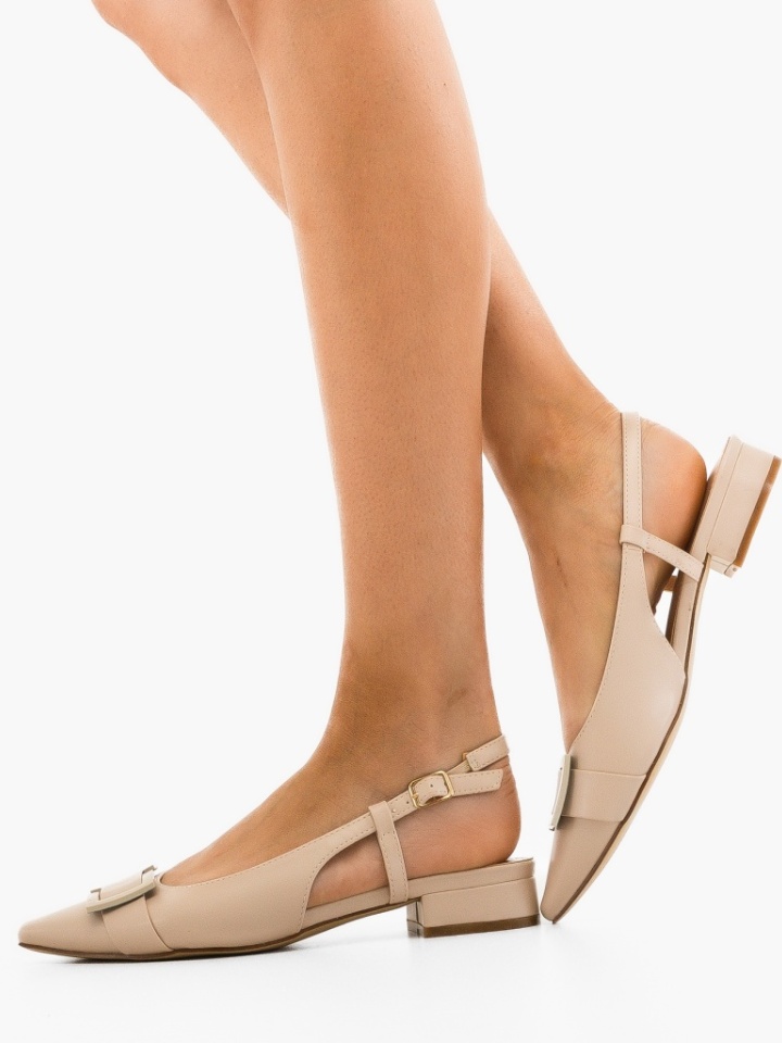 Balerini dama Limna Negri