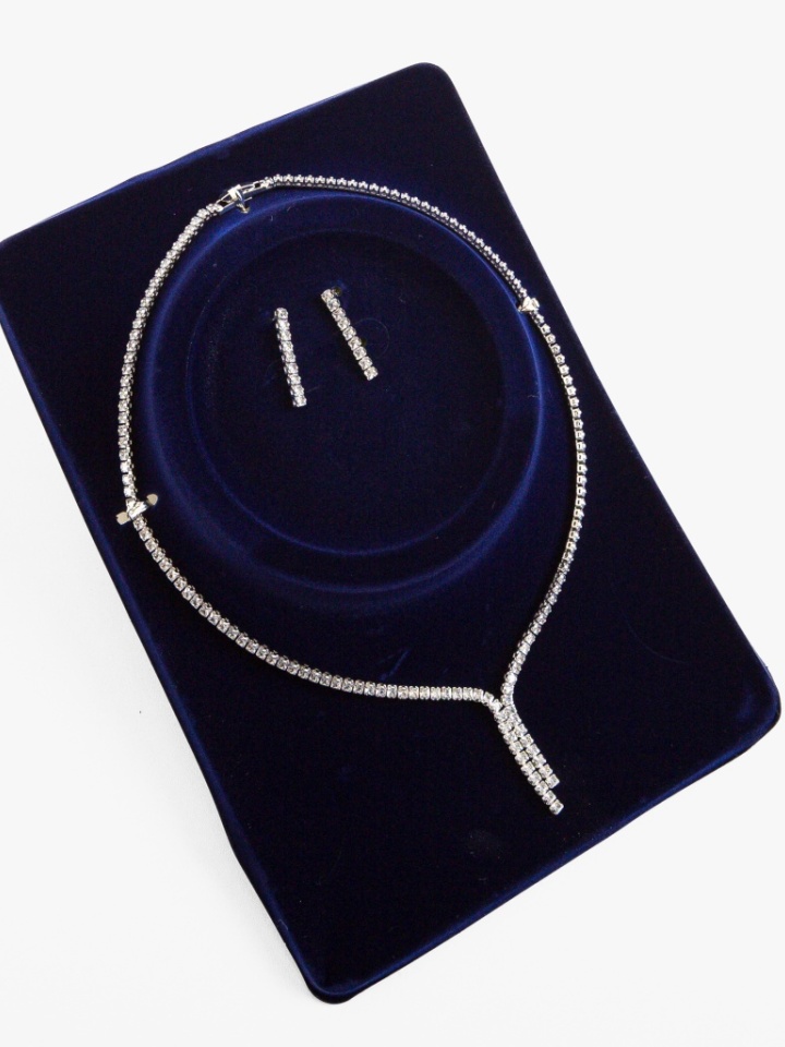 Set bijuterii Dargoria Argintiu