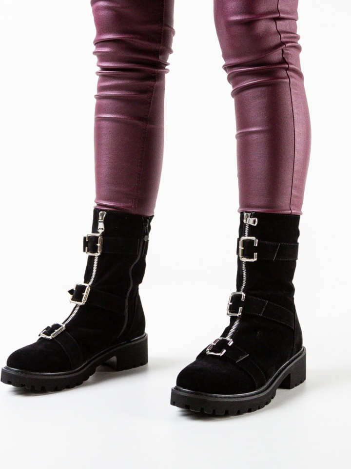 Ghete dama Lake Negre