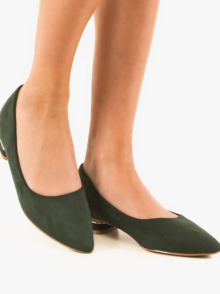 Balerini dama Chira Negri