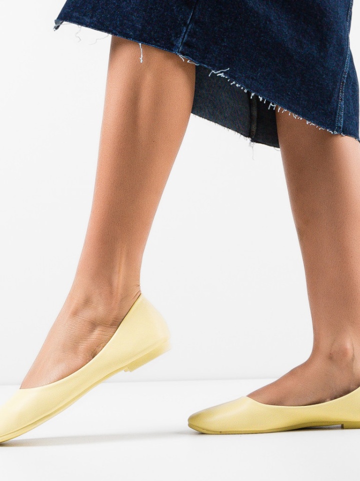 Balerini dama Kandar Roz