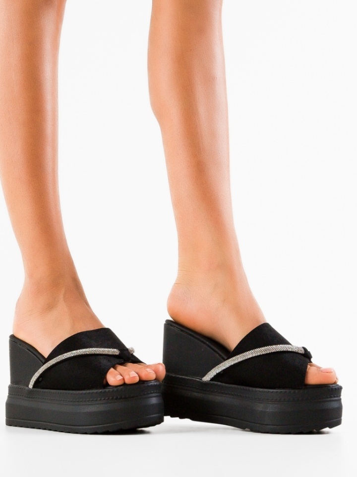 Saboti dama Straken Negri 2