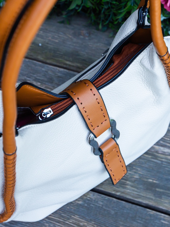 Geanta dama Jehy Bej