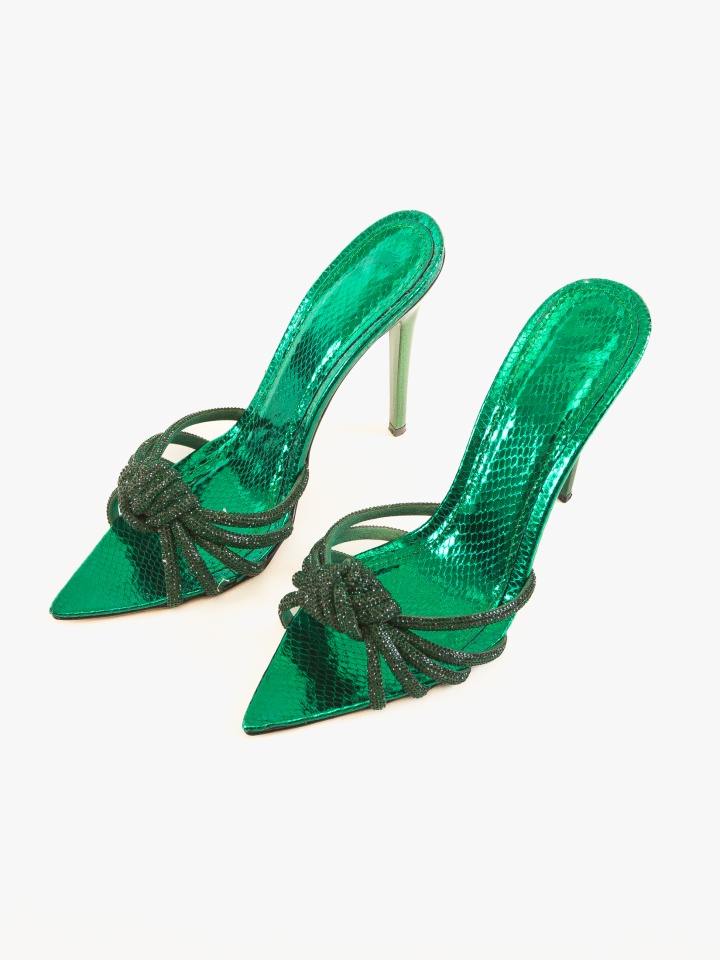 Saboti dama Susana Negri