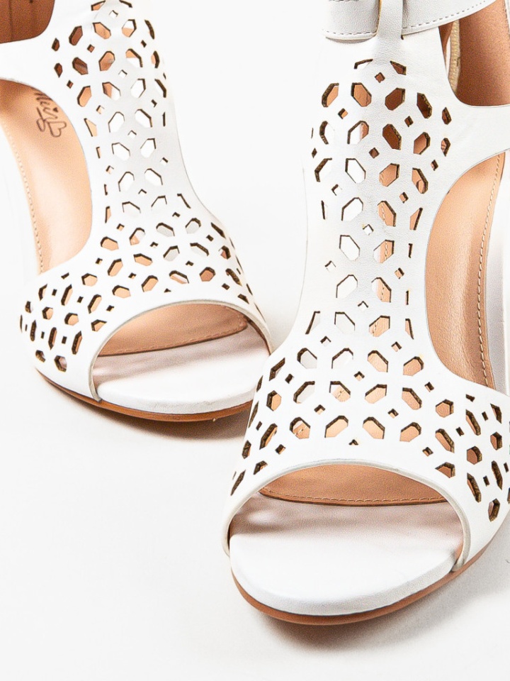 Sandale cu toc Minison Albe