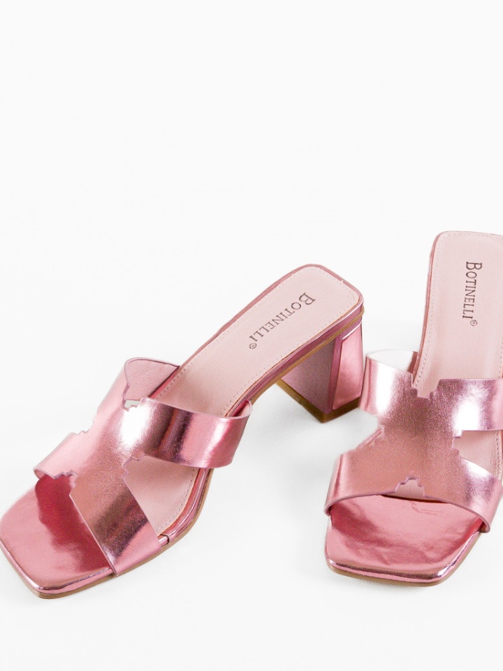 Saboti dama Hikmat Argintii