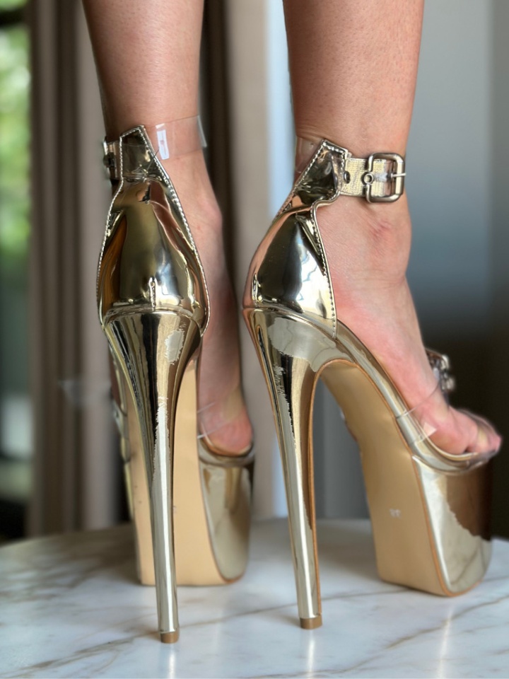 Sandale cu toc Chidi Aurii