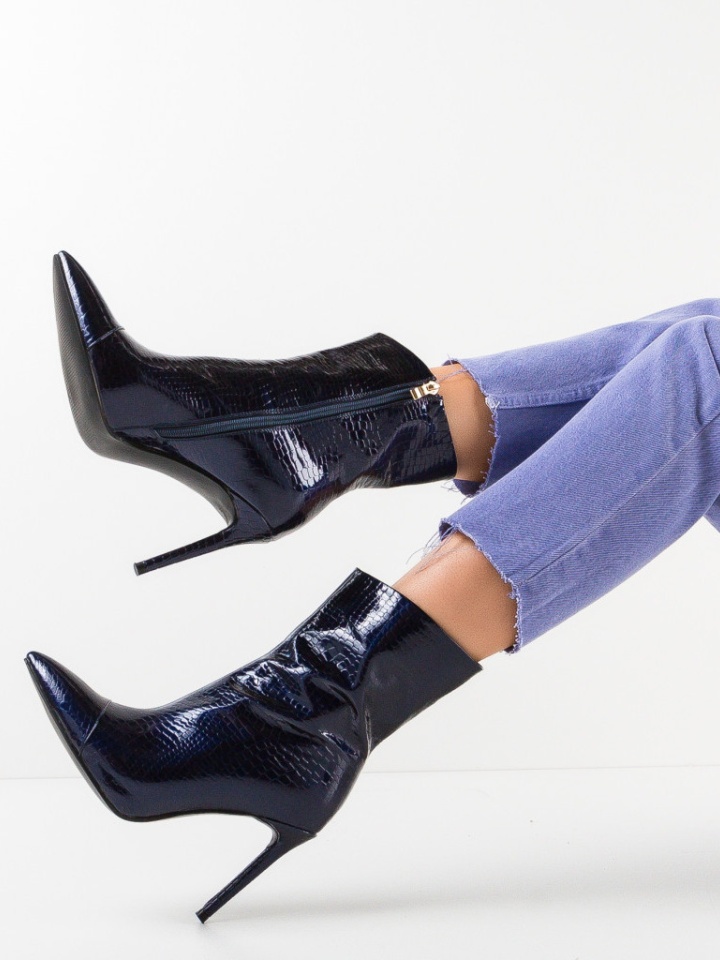 Botine dama Yassin Bleumarin