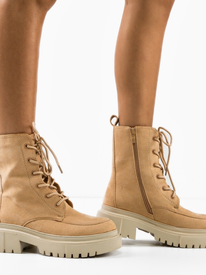 Ghete dama Julie Camel