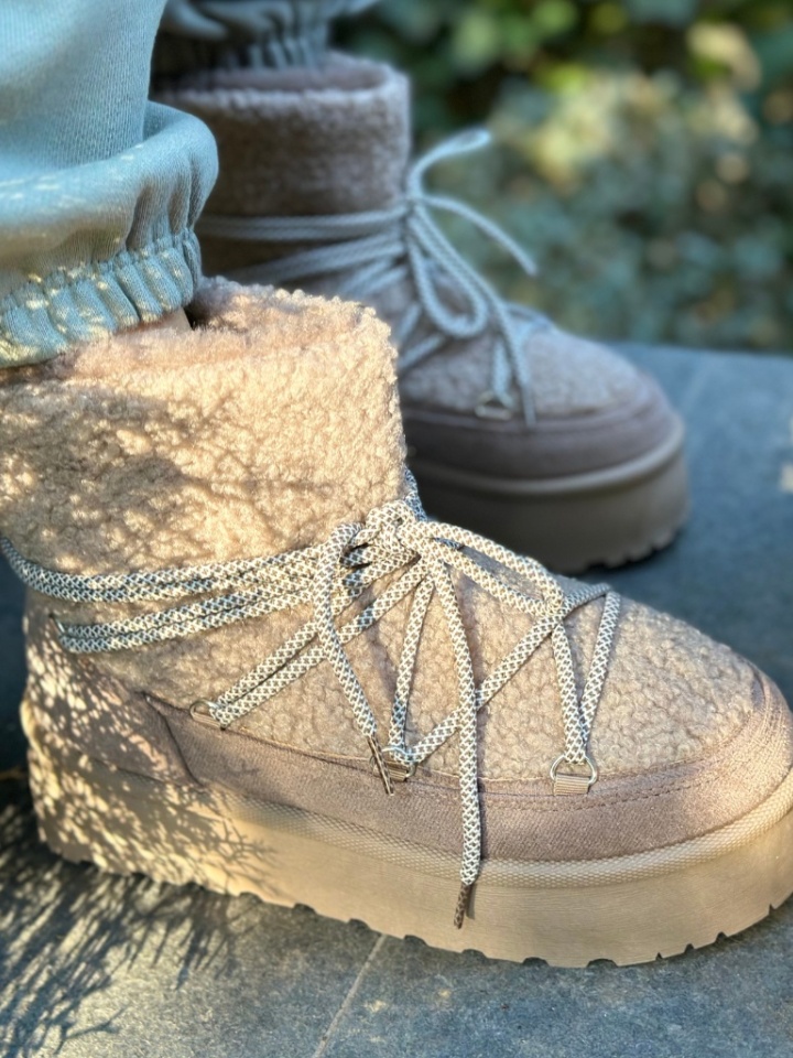 Ghete dama Kmile Bej