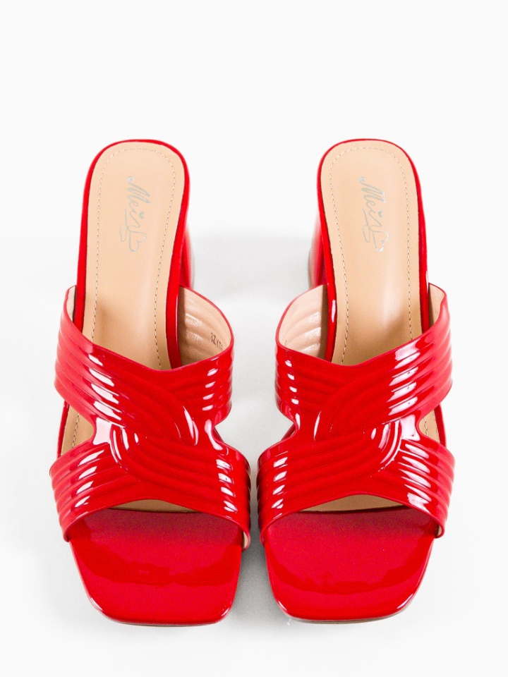 Saboti dama Cyrano Nude