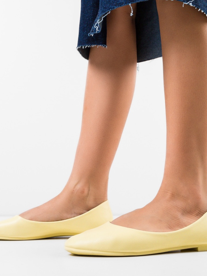 Balerini dama Kandar Roz