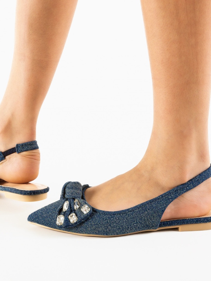 Balerini dama Zorro Negri