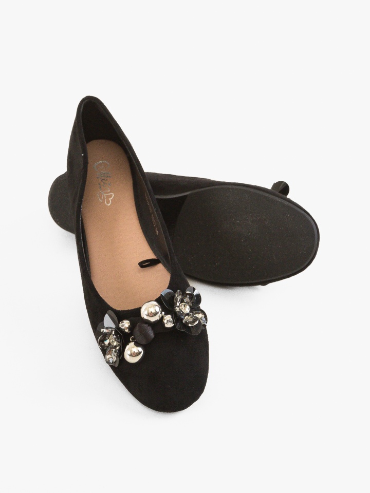 Balerini dama Akris Negri