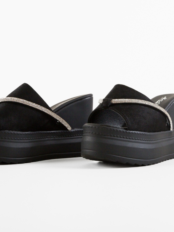 Saboti dama Straken Negri 2