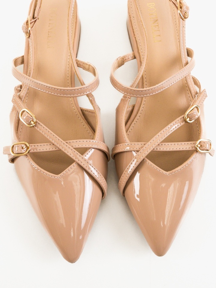 Balerini dama Mitra Negre