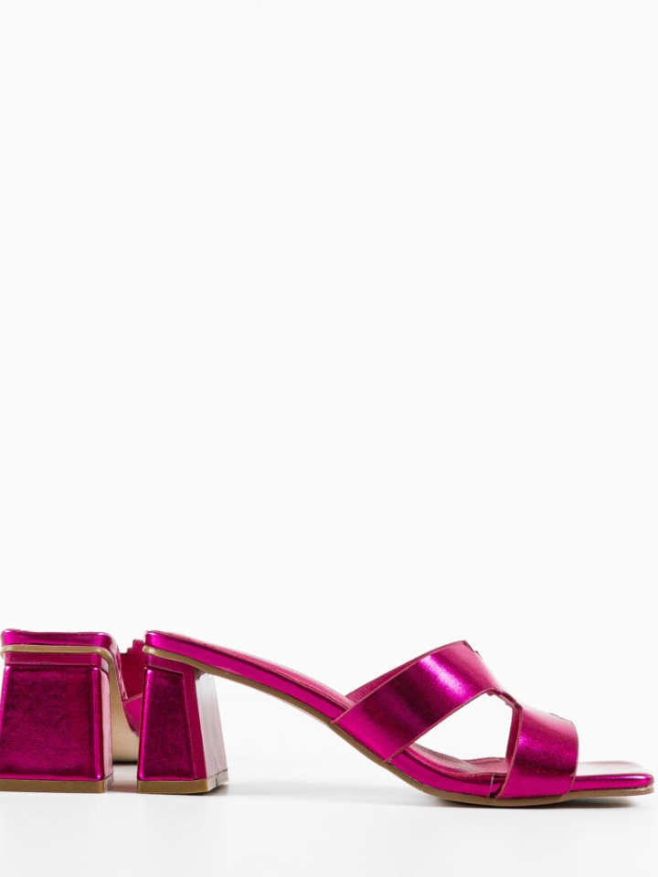 Saboti dama Hikmat Argintii