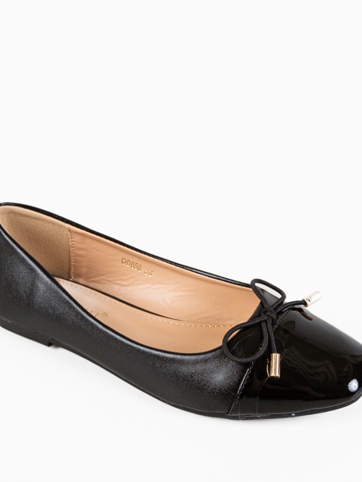 Balerini dama Kenga Aurii