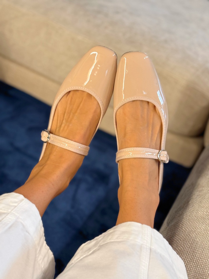 Balerini dama Velma Bej