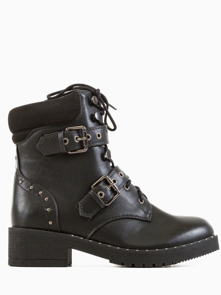 Ghete dama Pariah Negre