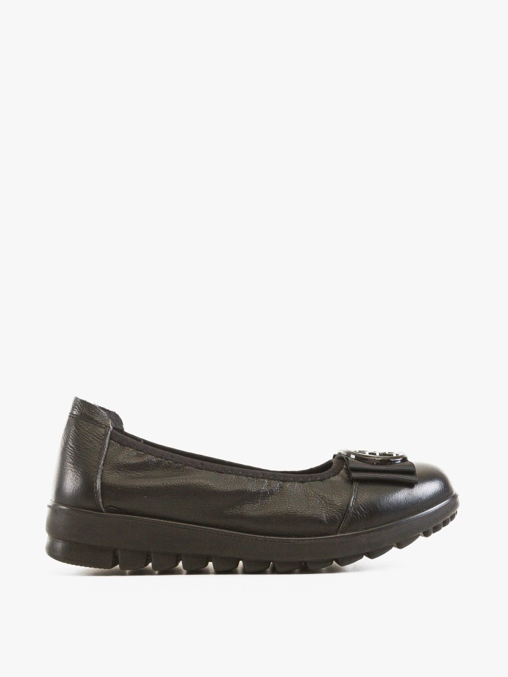 Balerini dama Rika Negri