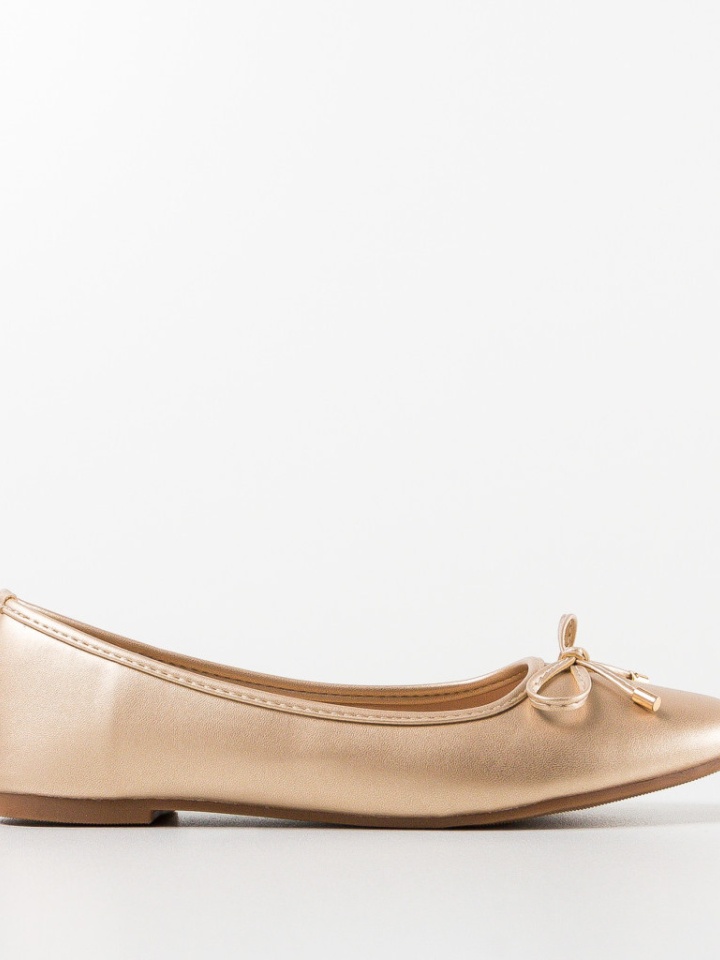 Balerini dama Atur Bej