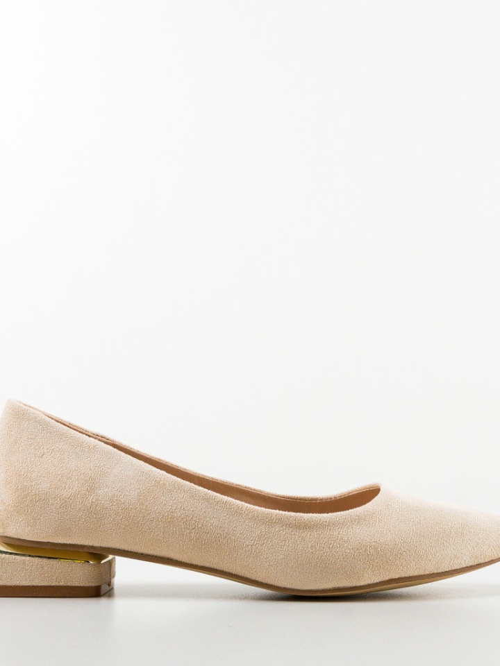 Balerini dama Chira Negri