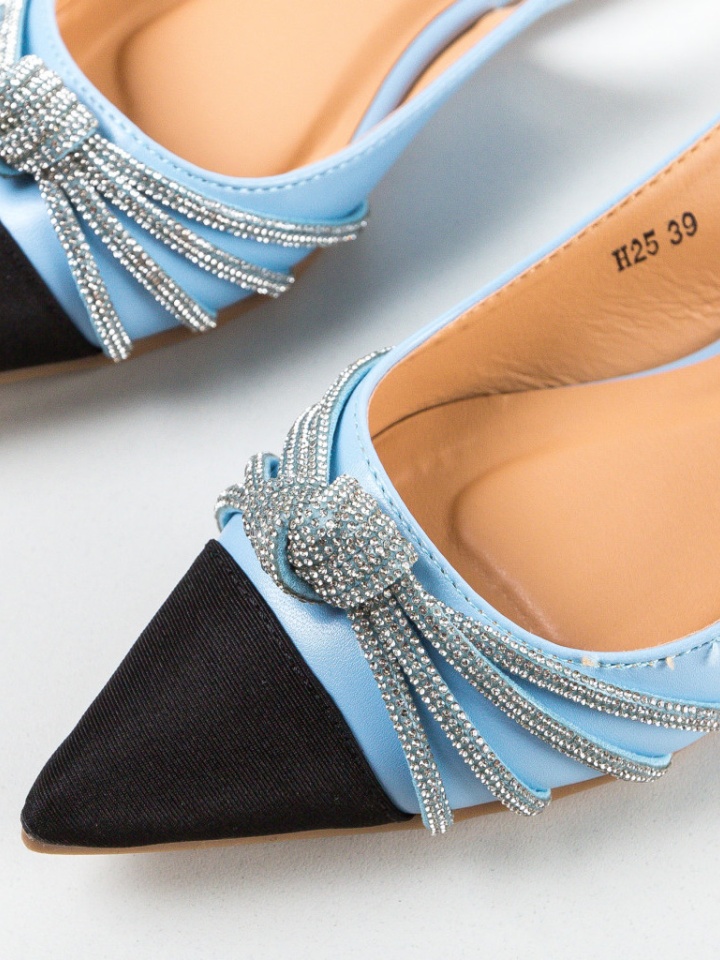 Balerini dama Holder Negri