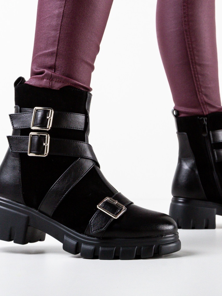 Ghete dama Salas Negre 3