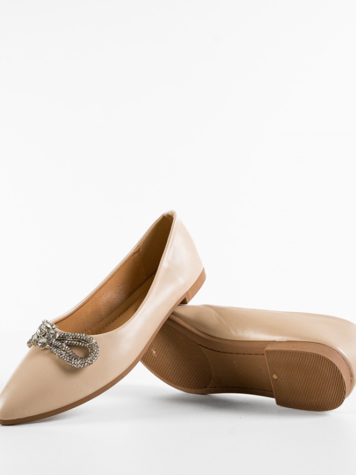 Balerini dama Laudine Negri