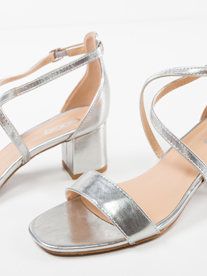 Sandale cu toc Kamaria Negre