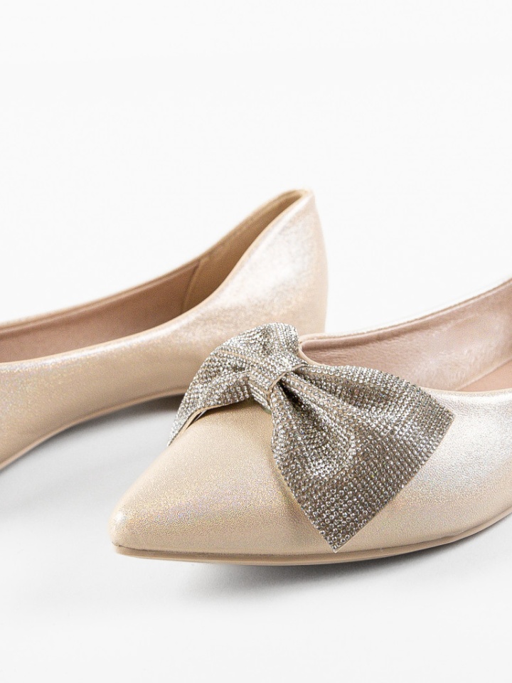 Balerini dama Fyng Roz