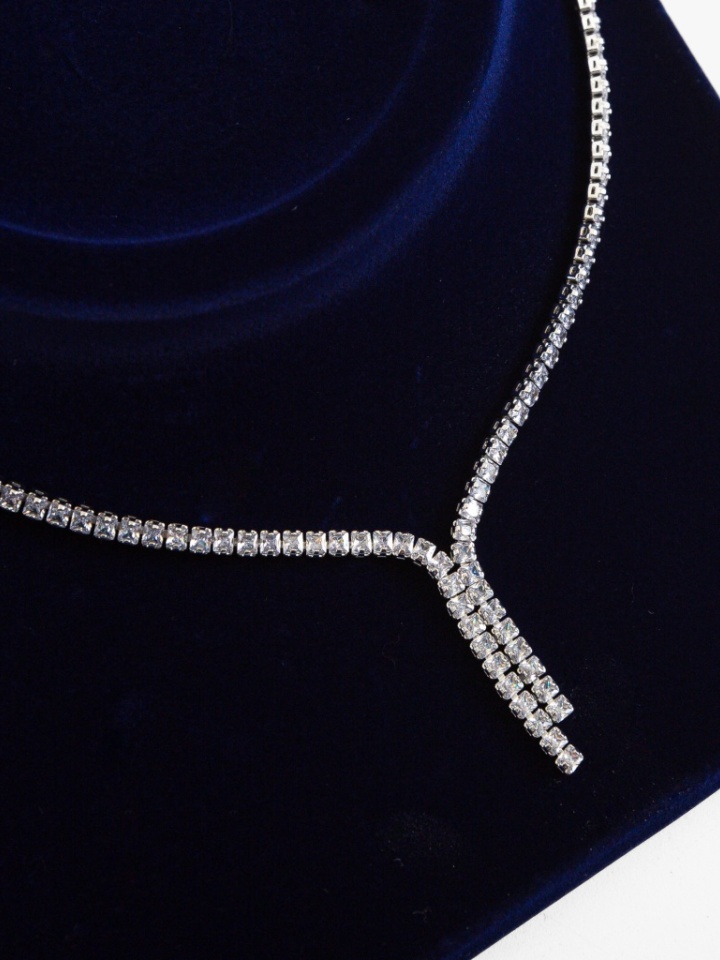 Set bijuterii Dargoria Argintiu