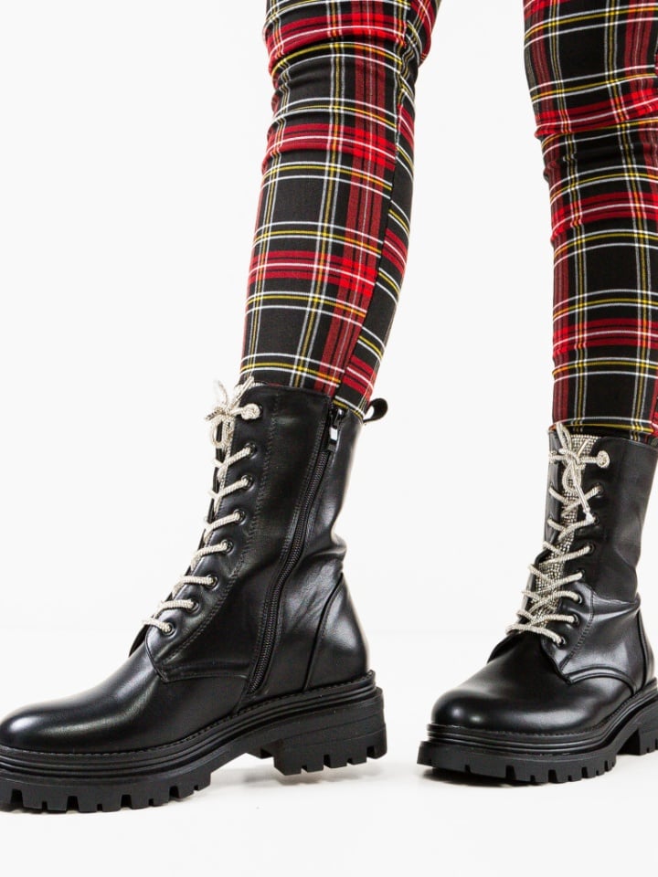 Ghete dama Sahil Negre