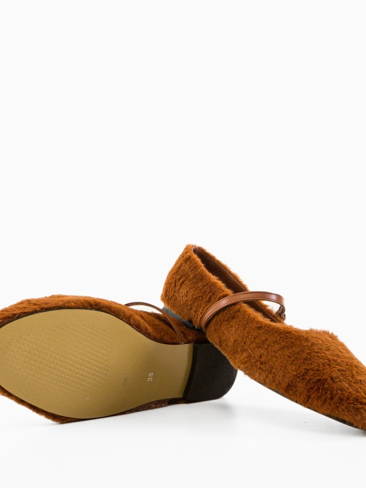 Balerini dama Pufulet Negri