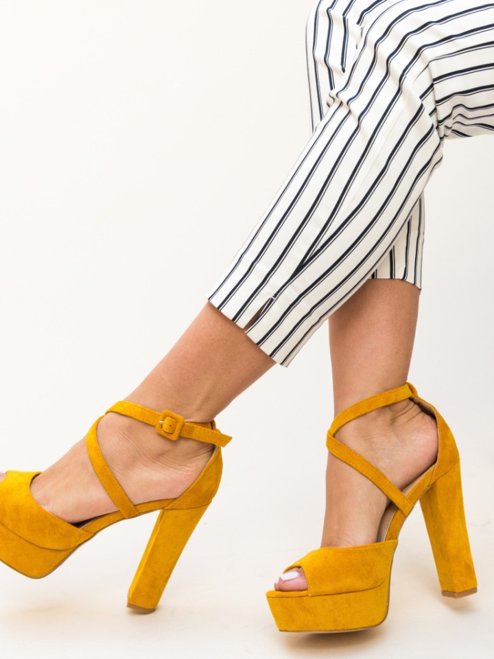 Sandale Aniela Galbene