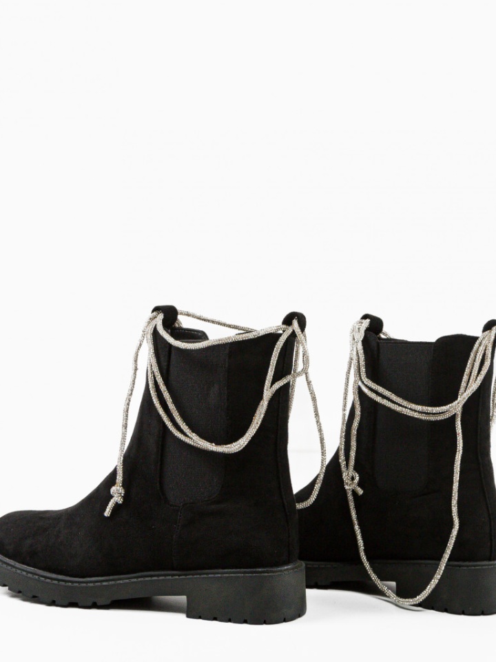 Ghete dama Kamuy Negre 2